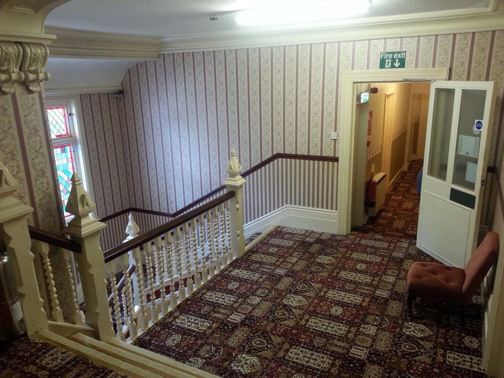 Chester Lodge Sandown Bagian luar foto