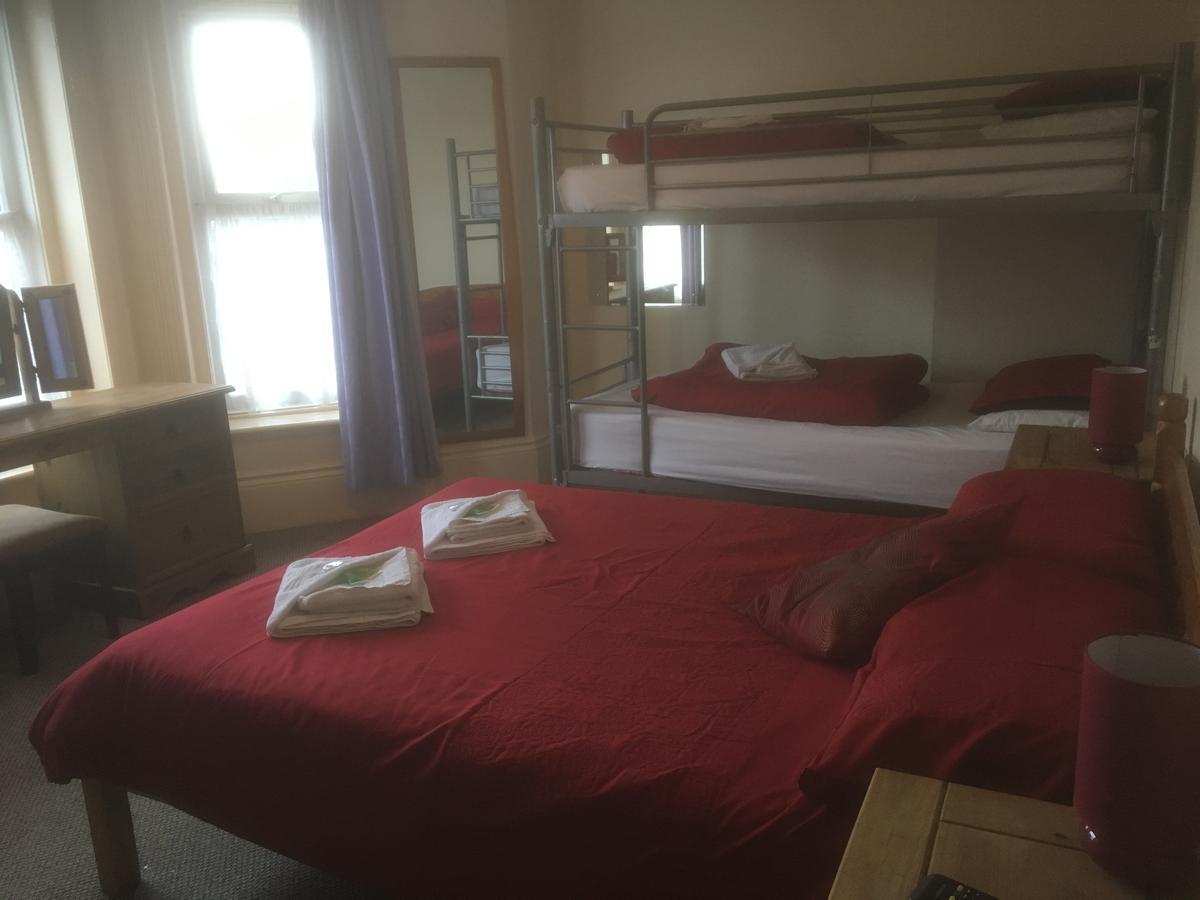 Chester Lodge Sandown Bagian luar foto