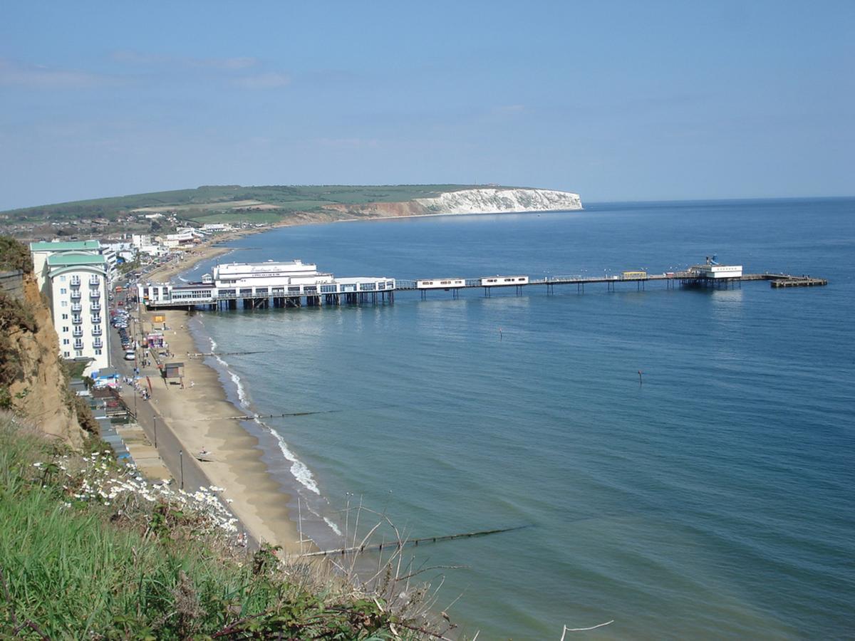 Chester Lodge Sandown Bagian luar foto
