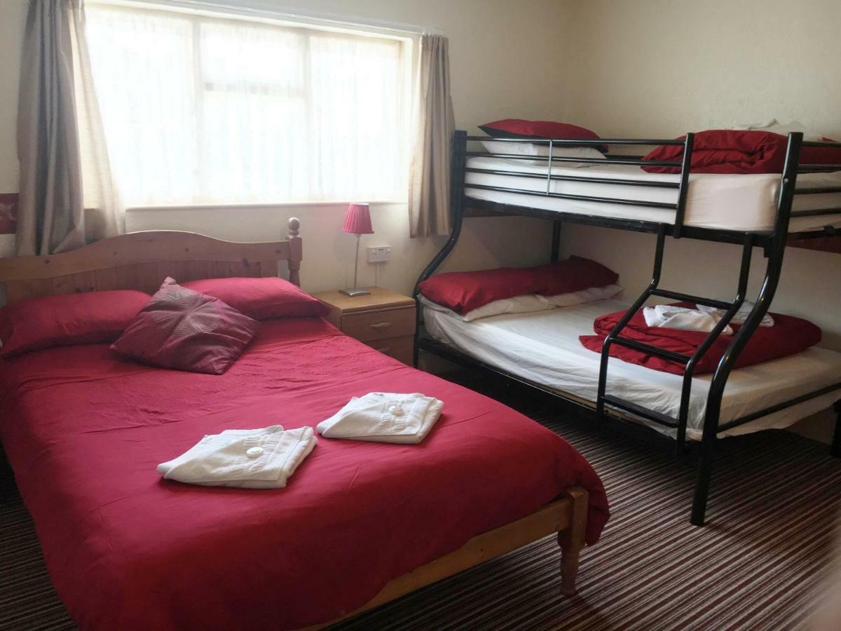 Chester Lodge Sandown Bagian luar foto