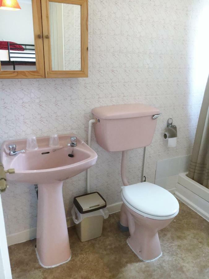 Chester Lodge Sandown Bagian luar foto